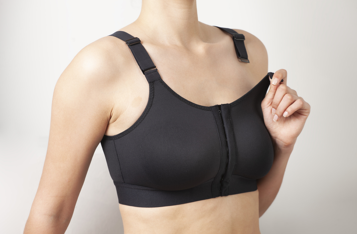 Sujetador post-quirúrgico Selene 8002 sin aro con apertura frontal y copa abatible