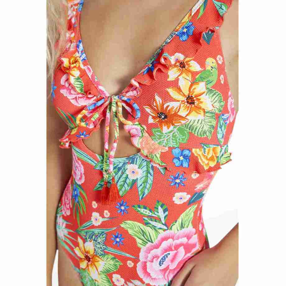 bañador de ysabel mora de cerca